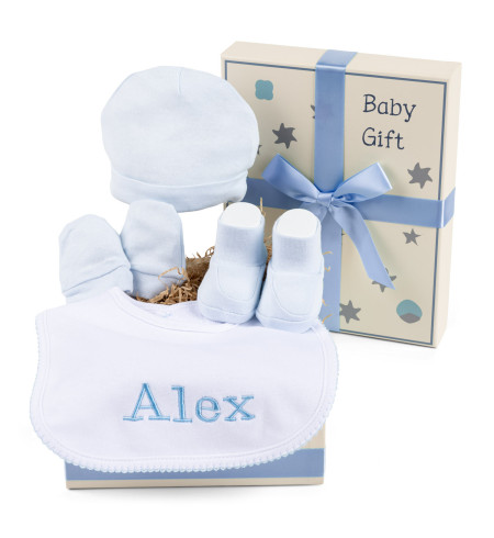 Geschenkbox mit Baumwollset & Personalisiertem Lätzchen – Ideal für Neugeborene