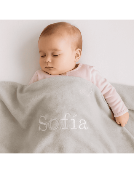 Geschenkbox: bestickte Decke, Body, Lätzchen & Teddybär | Perfektes Babygeschenk