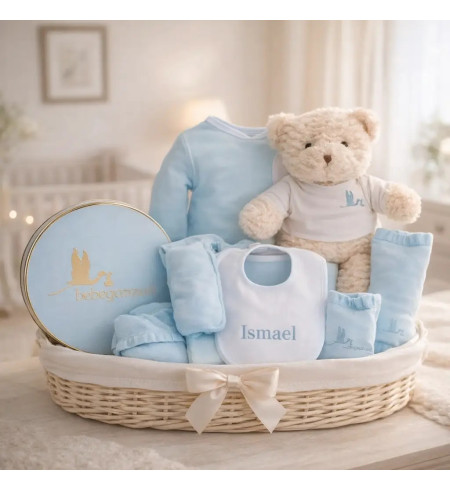 Baby-Geschenkkorb mit Besticktem Lätzchen | Persönliches Geschenk – Bebedeparis.com