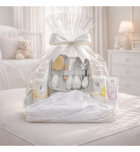 Geschenkkorb Kosmetik und personalisierte Musselin